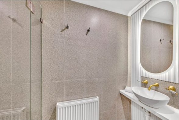 ID0a4f4901 0000 0500 0000 000014f9a828