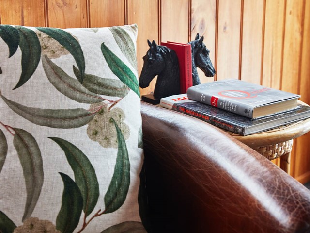 ID74764f00 0000 0500 0000 00000d481070