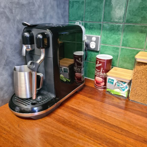 ID1ad55601 0000 0500 0000 000010e85040