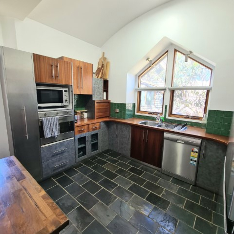 ID1ad55601 0000 0500 0000 000010e85045