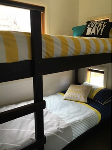 ID5b956001 0000 0500 0000 0000105ef6d5