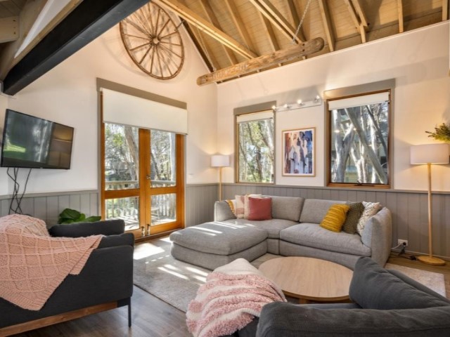 ID66427901 0000 0500 0000 000012afba83