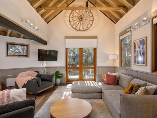 ID66427901 0000 0500 0000 000012afba85