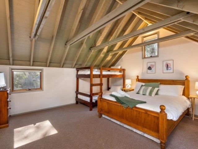 ID66427901 0000 0500 0000 000012afba86