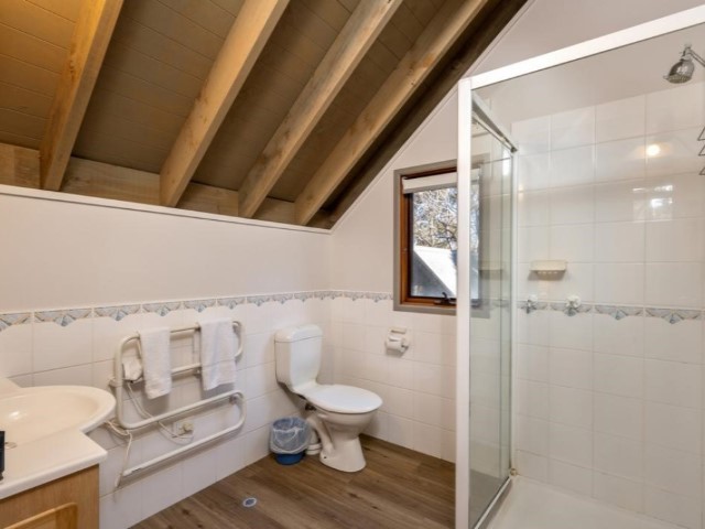 ID66427901 0000 0500 0000 000012afbc3c