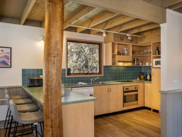 ID66427901 0000 0500 0000 000012afbc3d